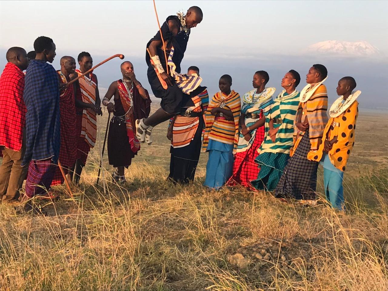Osiligilai Maasai Lodge Sanya Juu Екстериор снимка