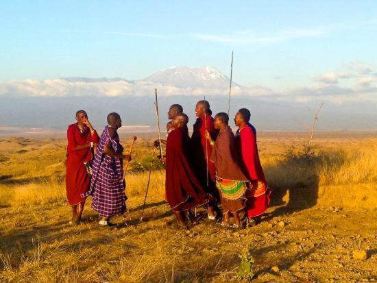 Osiligilai Maasai Lodge Sanya Juu Екстериор снимка
