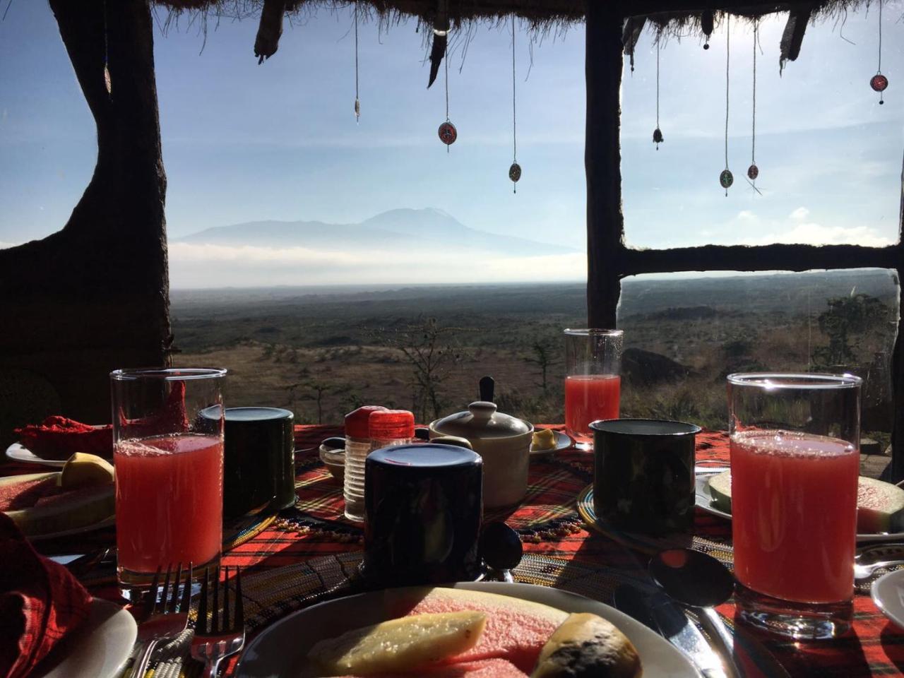 Osiligilai Maasai Lodge Sanya Juu Екстериор снимка
