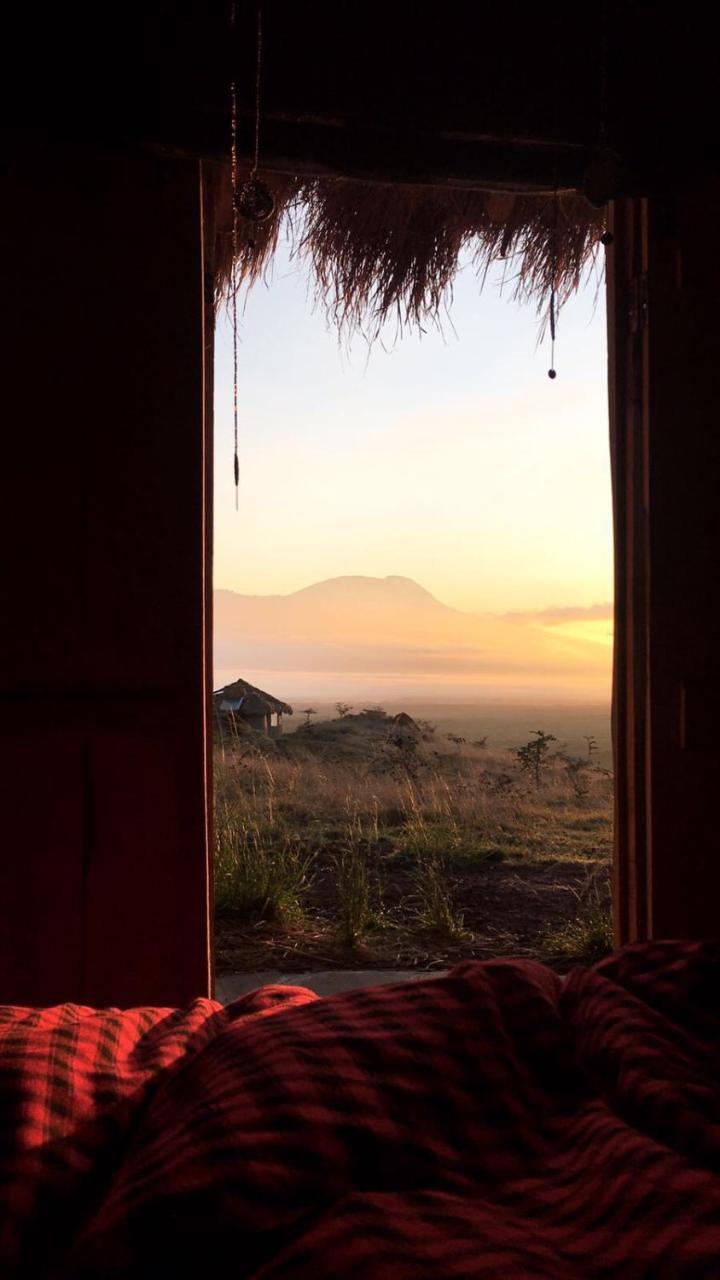 Osiligilai Maasai Lodge Sanya Juu Екстериор снимка